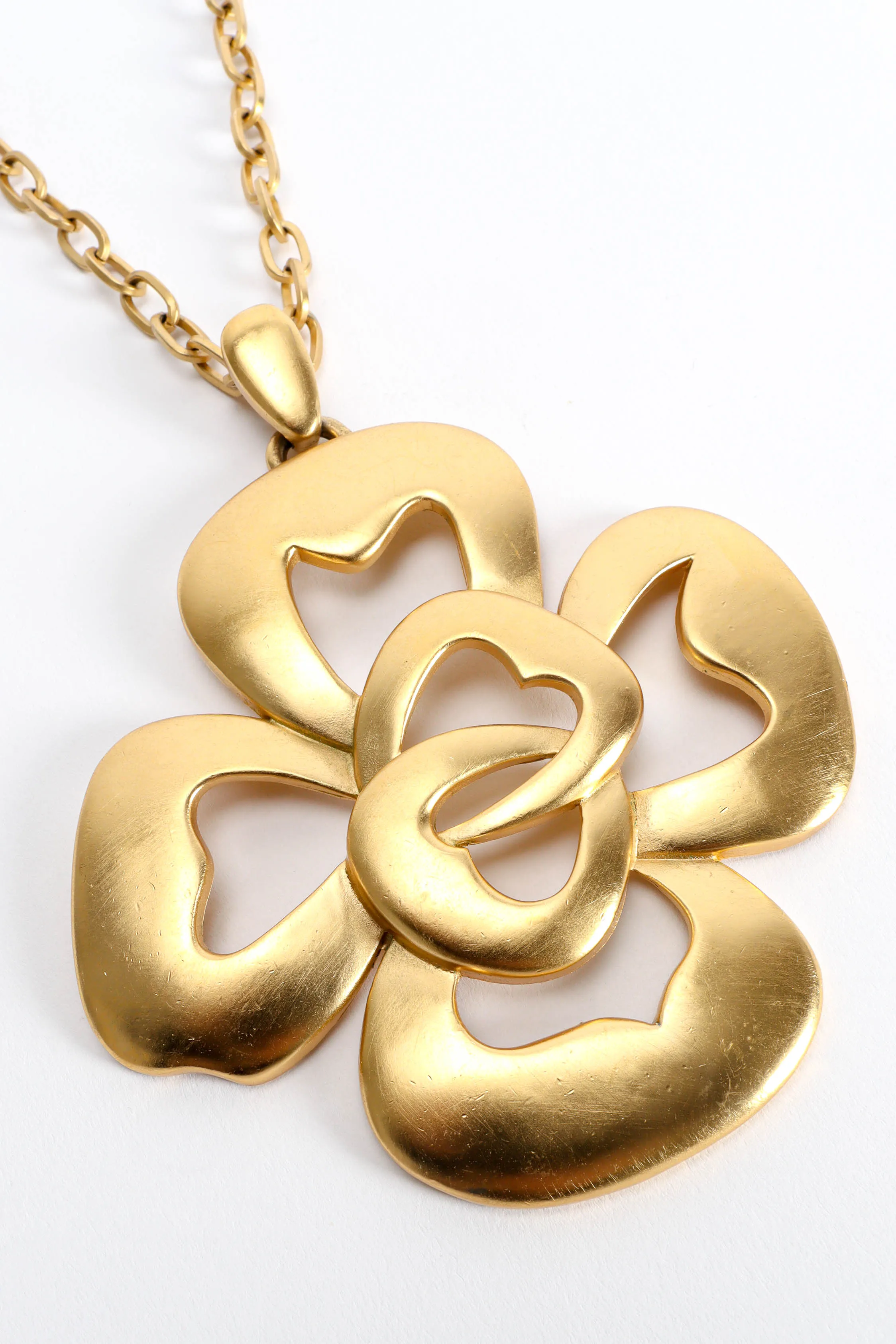 1960s Tender Clover Pendant Necklace