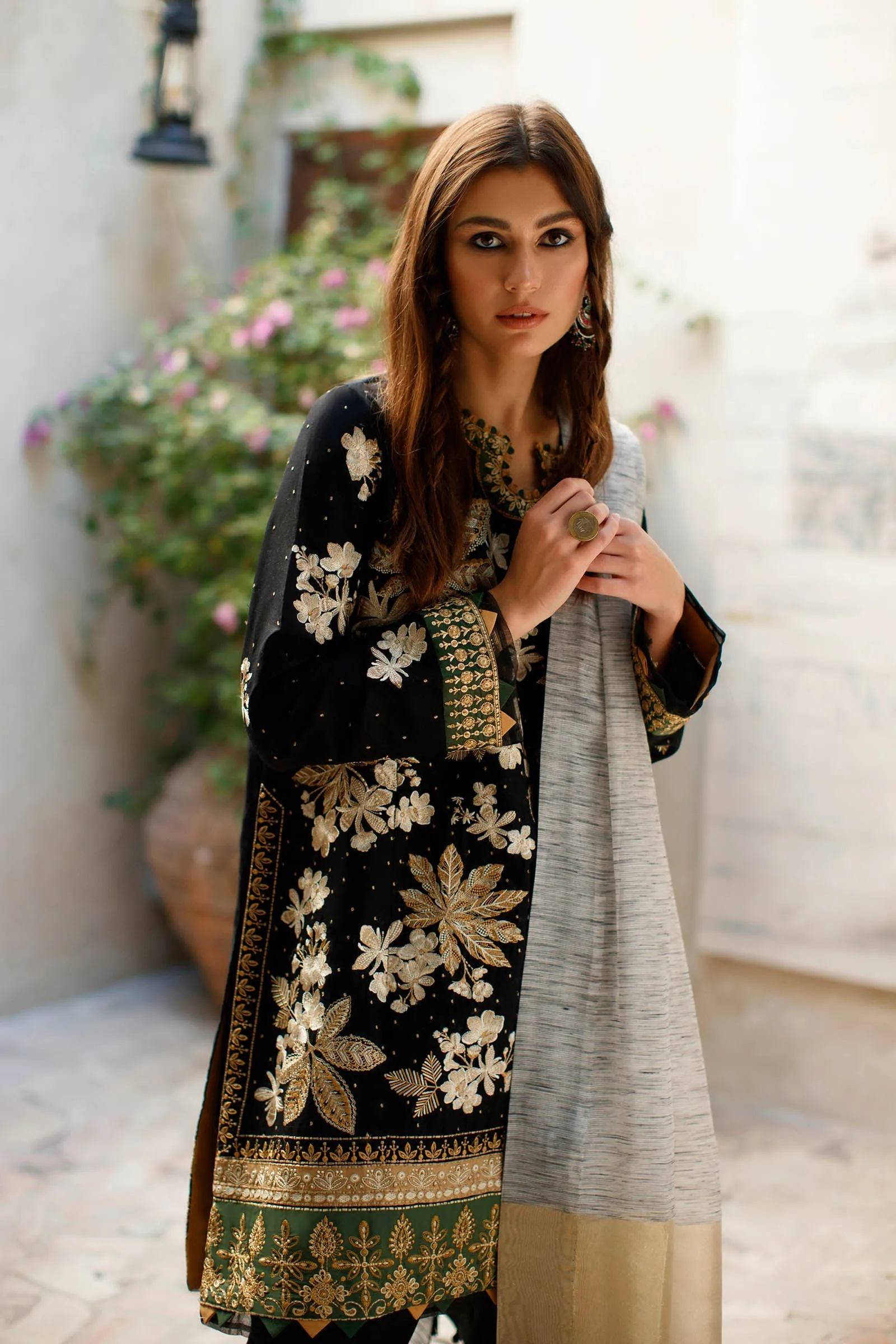 Black Salwar Kameez Pakistani Eid Dress in Premium Lawn