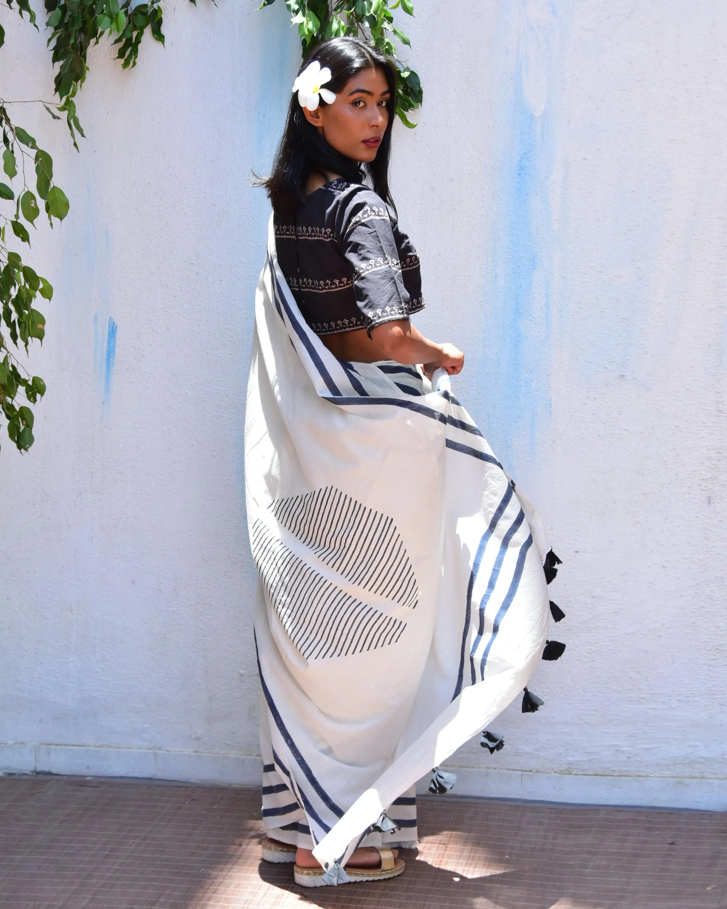 Pearl Mist Handblockprinted Mulmul Cotton Saree - Vnmn