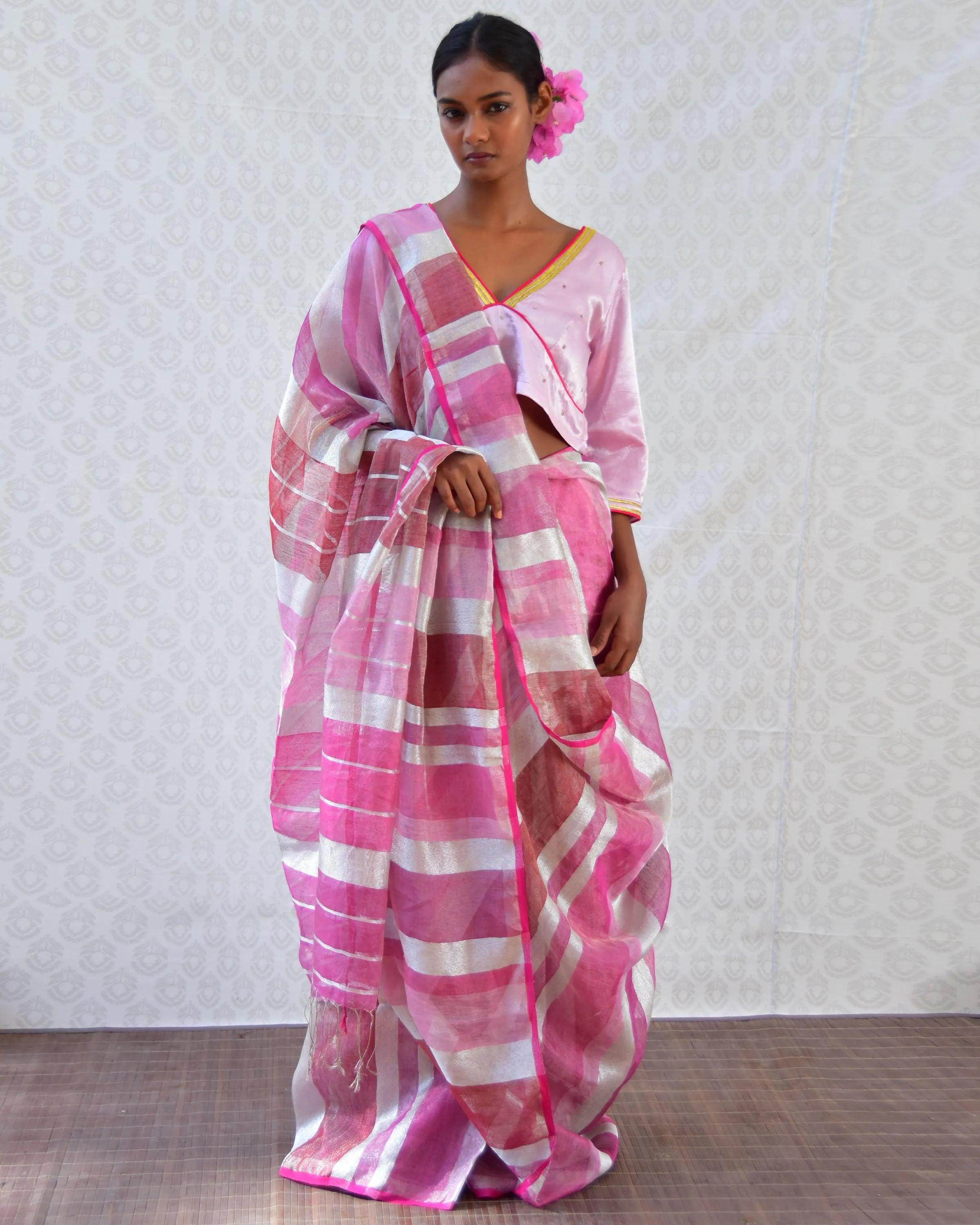 Pretty Pink Handwoven Linen Zari Saree - Bgvl