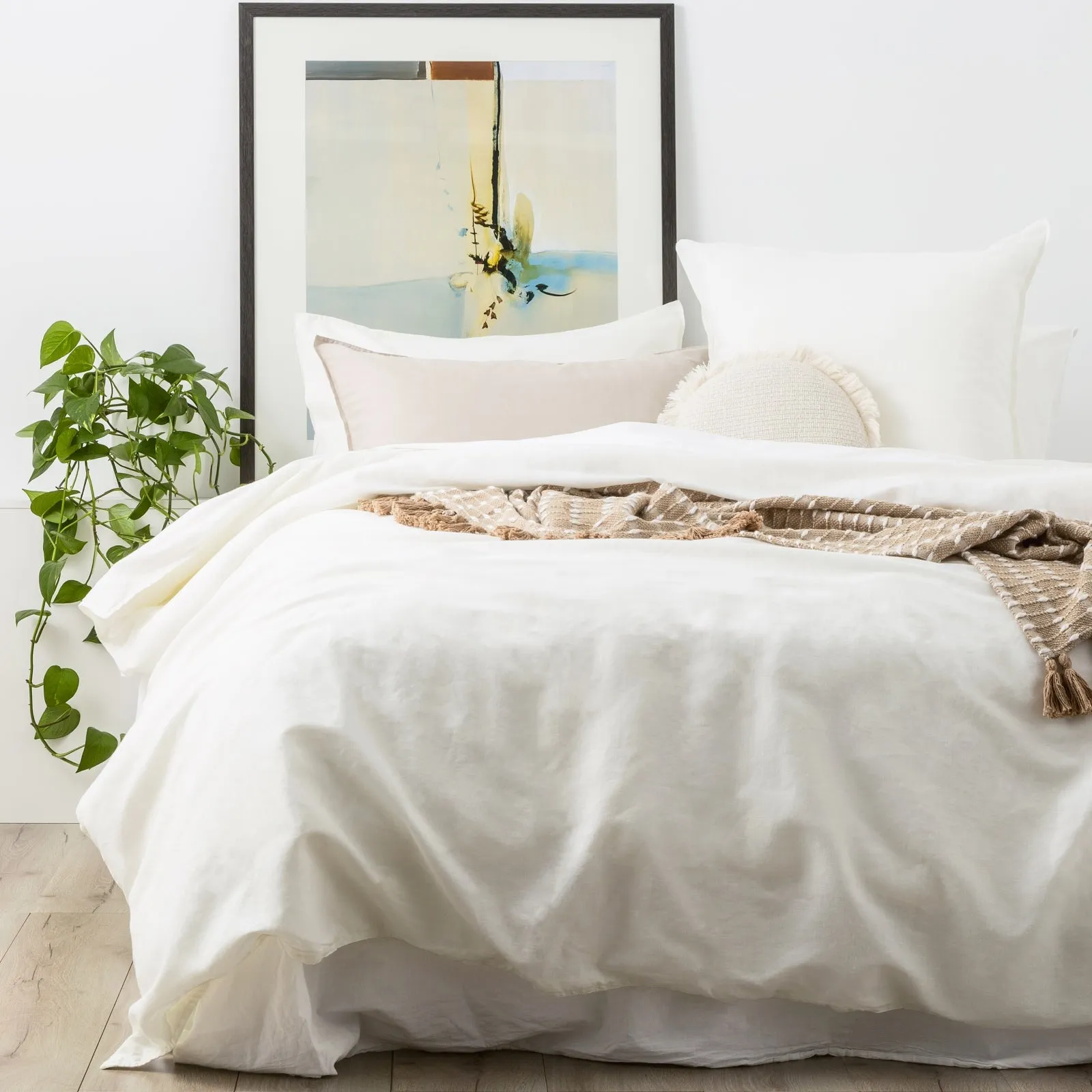 Renee Taylor Cavallo Stone washed 100% Linen Quilt Cover Set - White